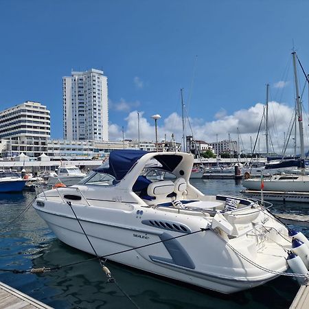 ホテル Sea & Tasty - Boat House ポンタ・デルガダ エクステリア 写真