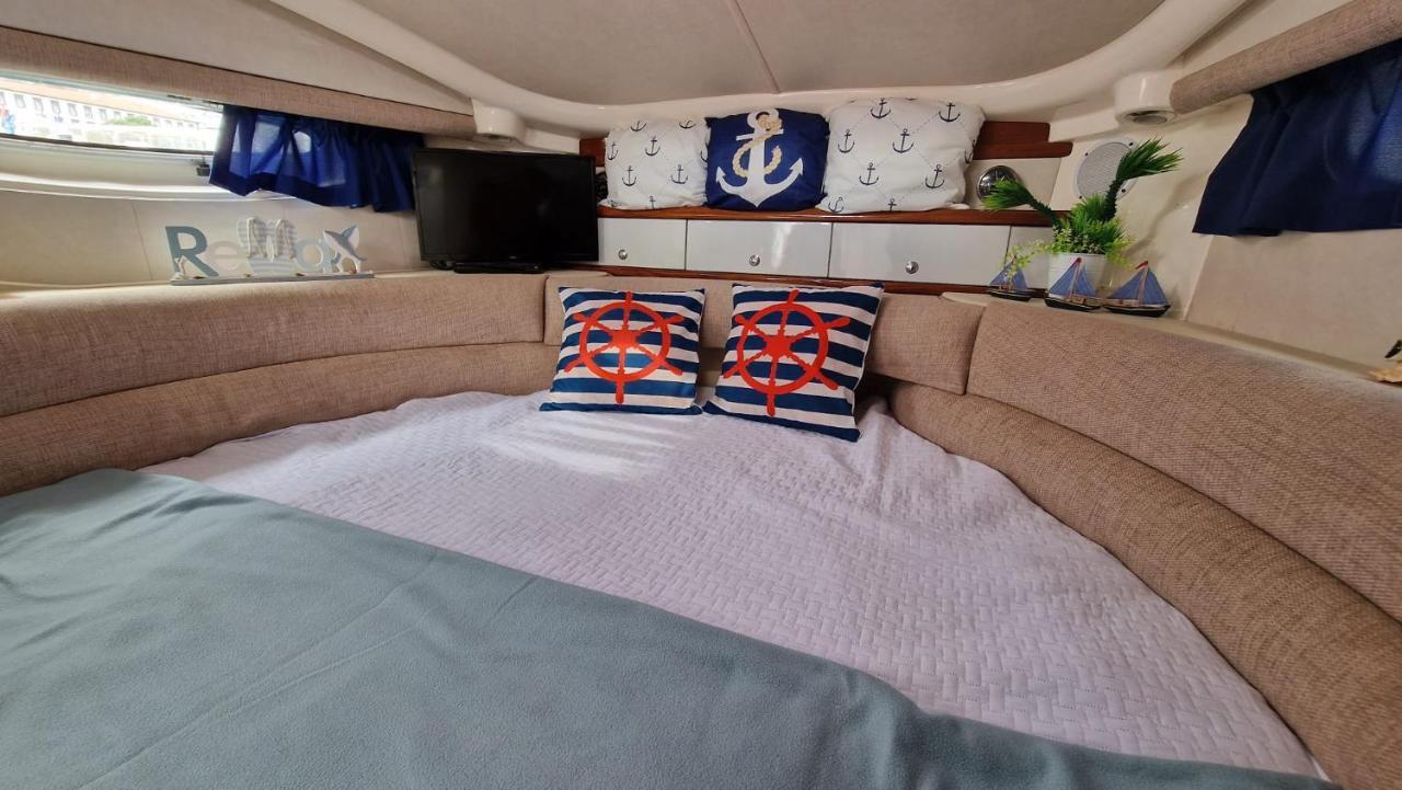 ホテル Sea & Tasty - Boat House ポンタ・デルガダ エクステリア 写真