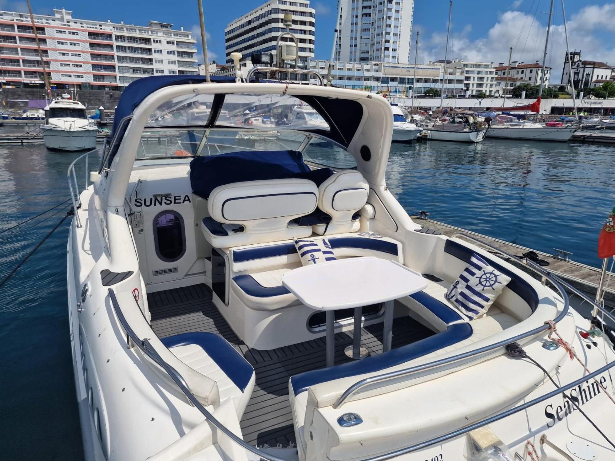 ホテル Sea & Tasty - Boat House ポンタ・デルガダ エクステリア 写真